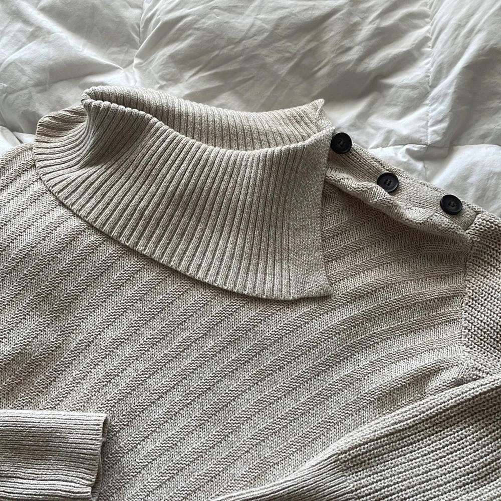 Sweater - Picture 2 of 3